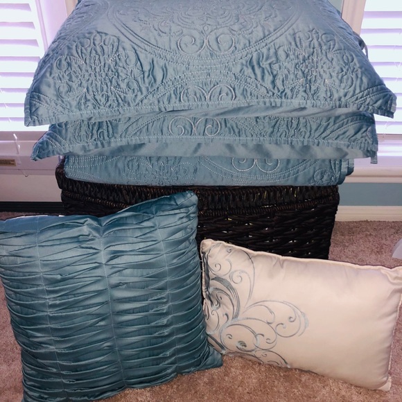 Other - Comforter, Pillow Shams & Accent Pillows